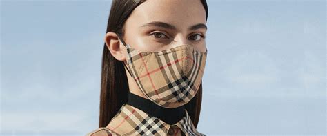 mundschutz von burberry|Everything You Need To Know About Burberry’s New Reusable .